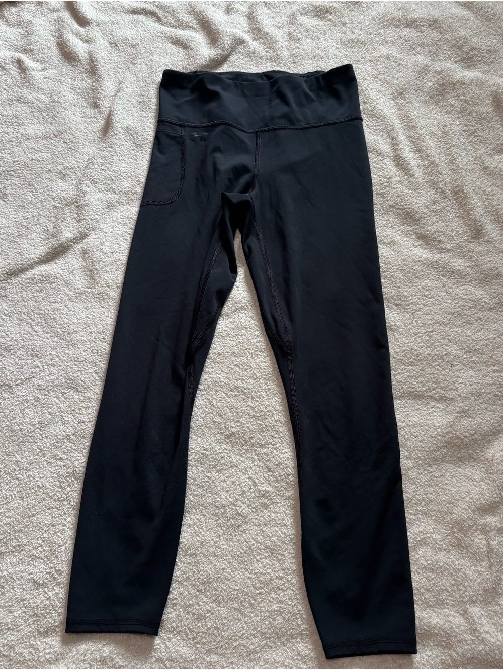Under Armour Black Women’s High-Waist Leggings with Side Pocket
